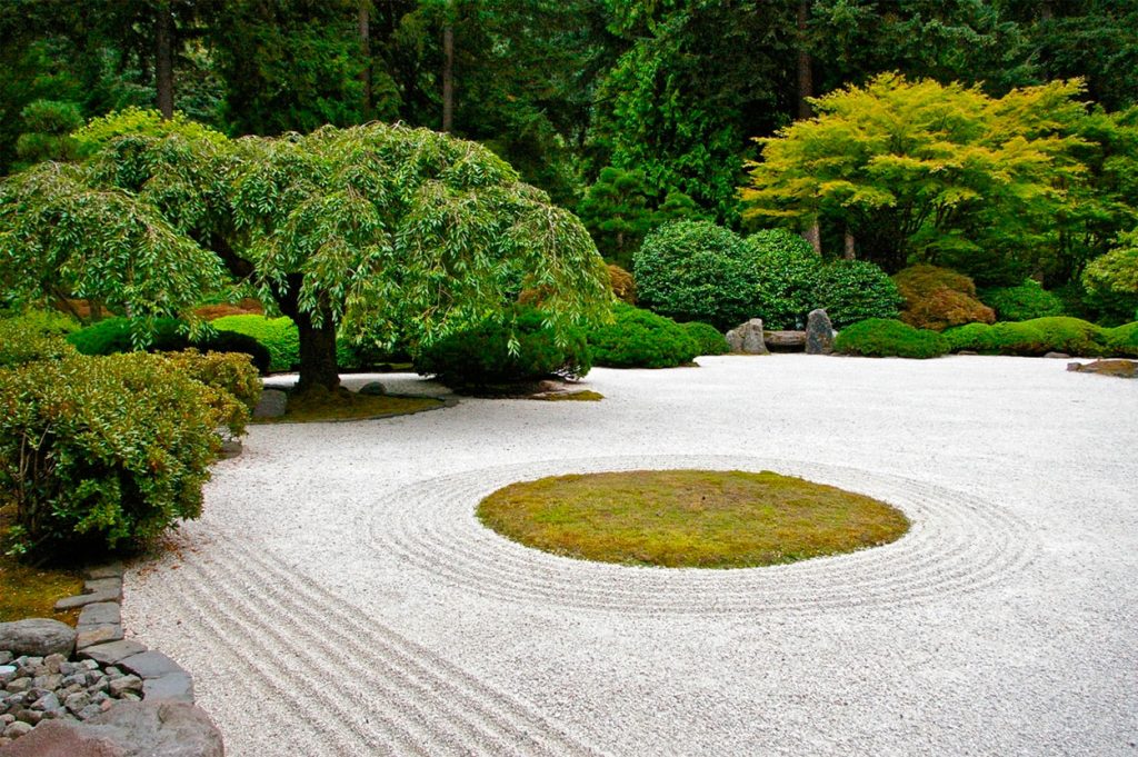 jardin zen con piedras